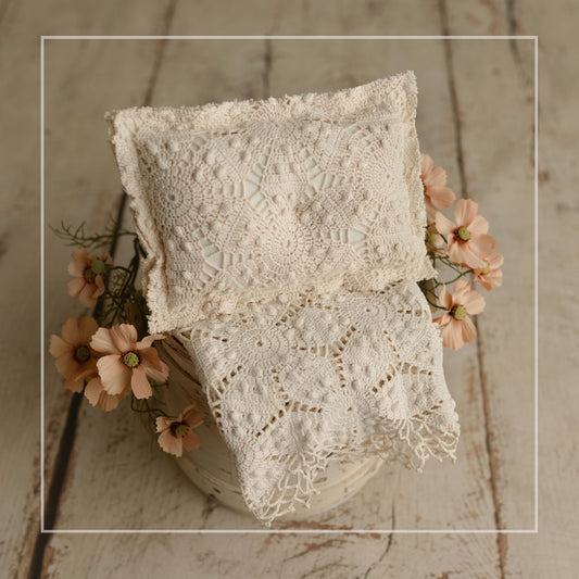 Adna | Layer & Pillow