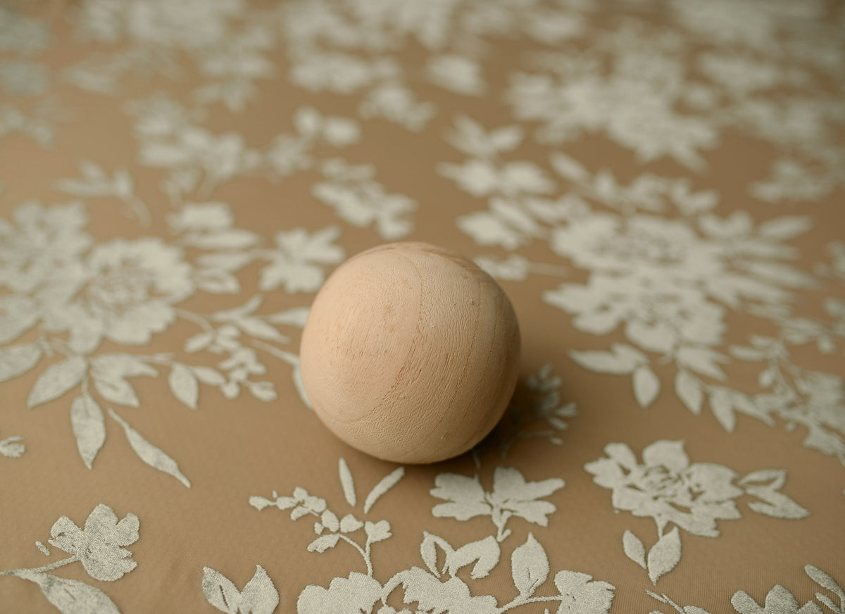 floral drop | changes colors with different lighting