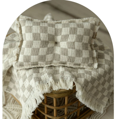 Checkered layer set