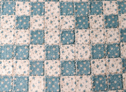 Blue Willow Quilt| Signature Collection