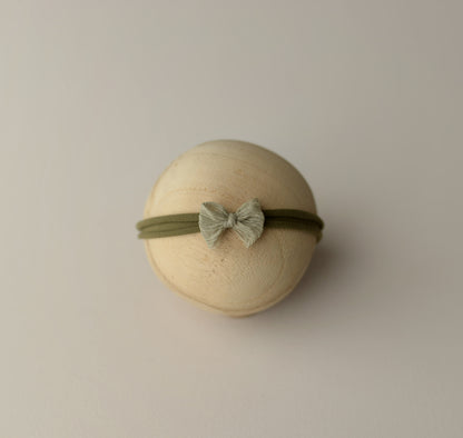 Whitney Dainty Bow
